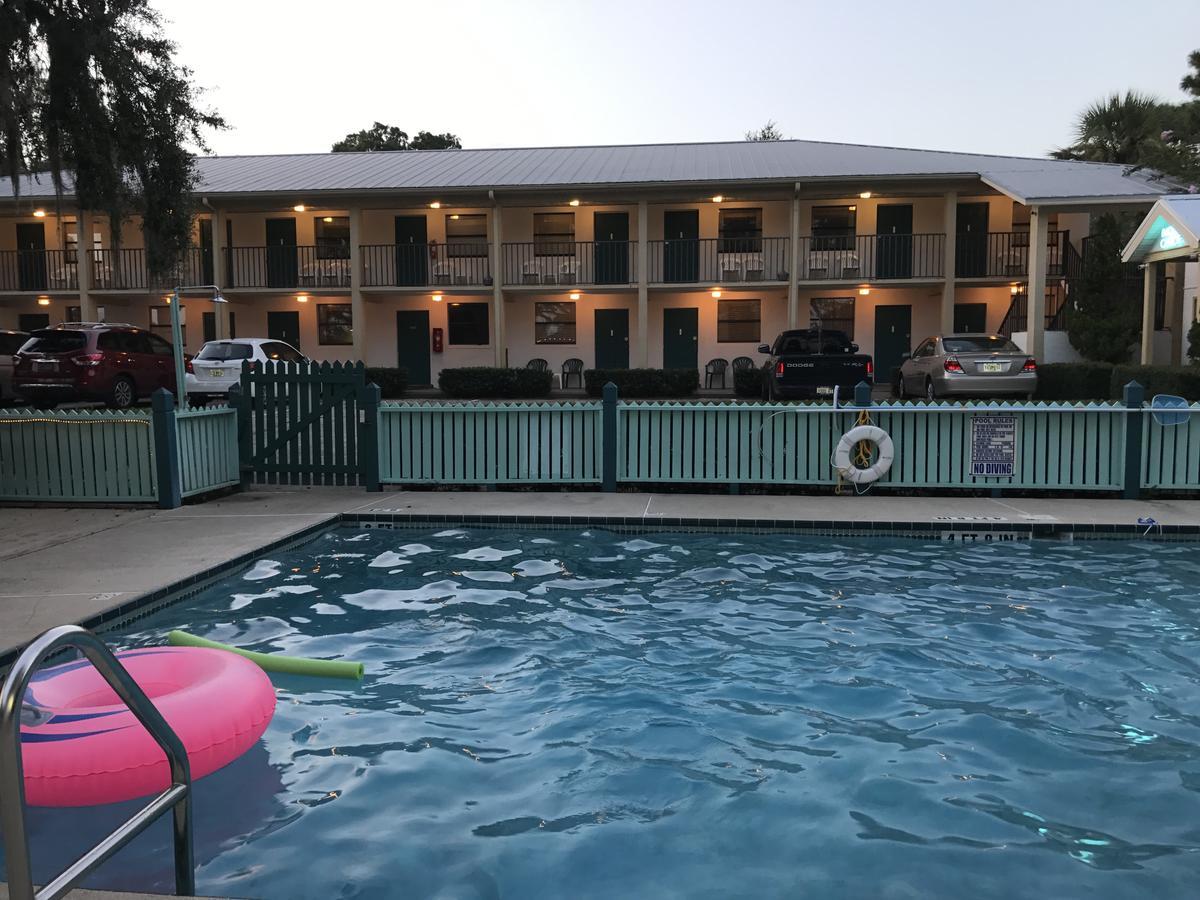 Steinhatchee River Inn And Marina Exterior foto